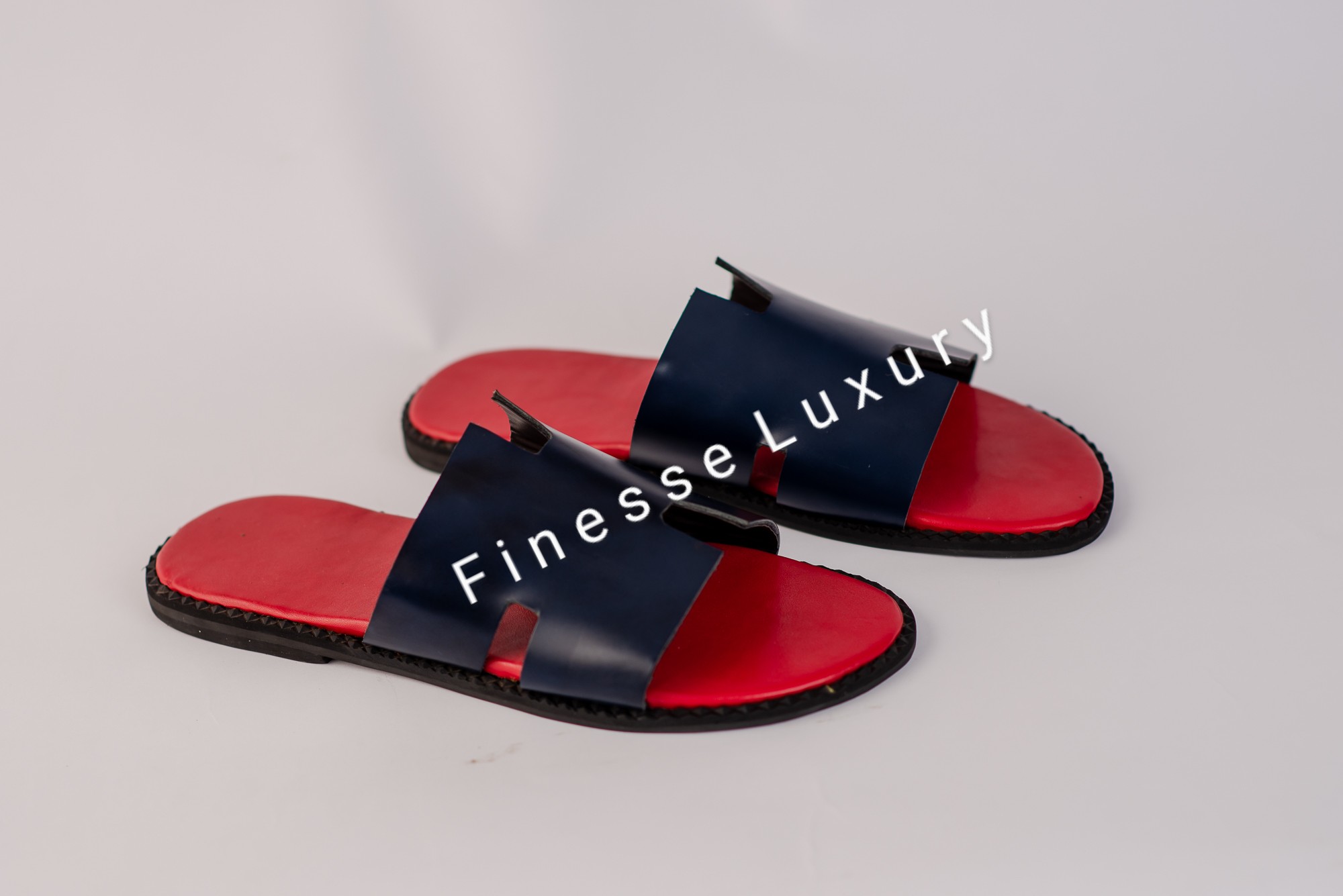 Male Leather Palm Slippers in Central Business District - Shoes